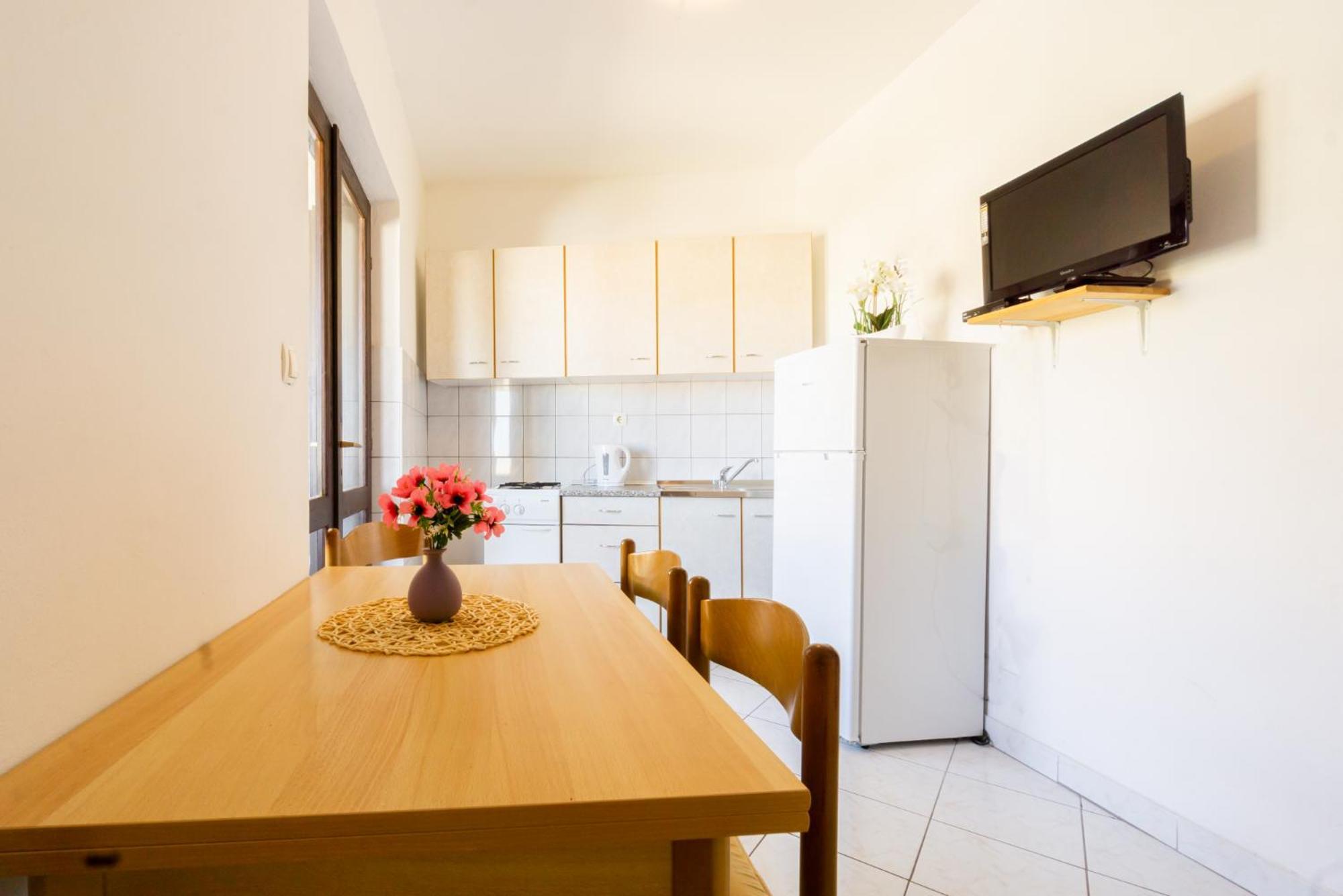 Apartment And Room Bacic Metajna Oda fotoğraf